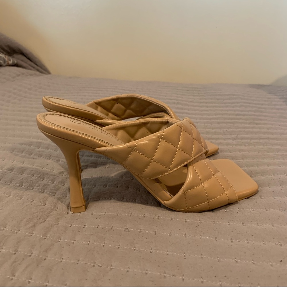 Nude Heel Square Toe Sandal Wild Diva